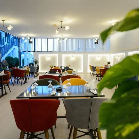 בית הארחה Casa On Năvodari