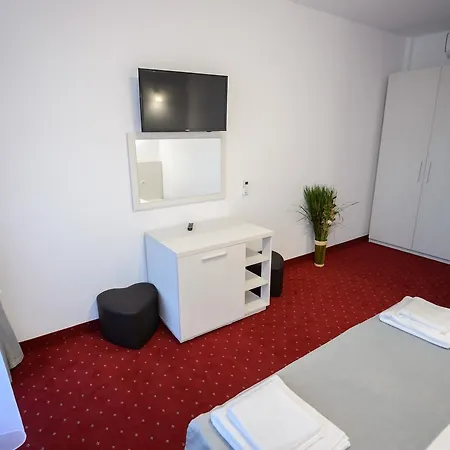 Casa On בית הארחה Năvodari